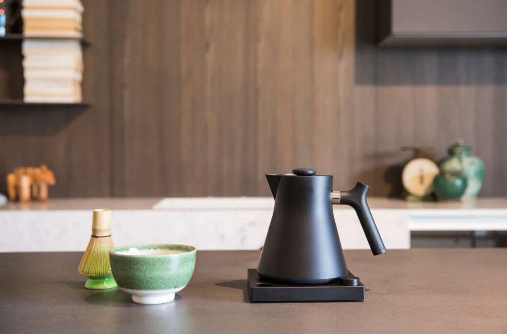 Fellow Corvo EKG Electric Kettle with Variable temperature control, 0.9 L Capacity - Image 3